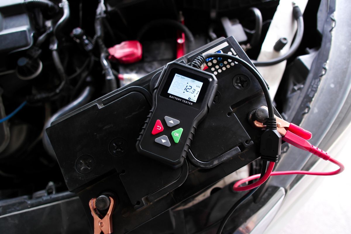 מה היתרונות והחסרונות של מצברי פריקה עמוקה? מה היתרונות והחסרונות של מצברי פריקה עמוקה?